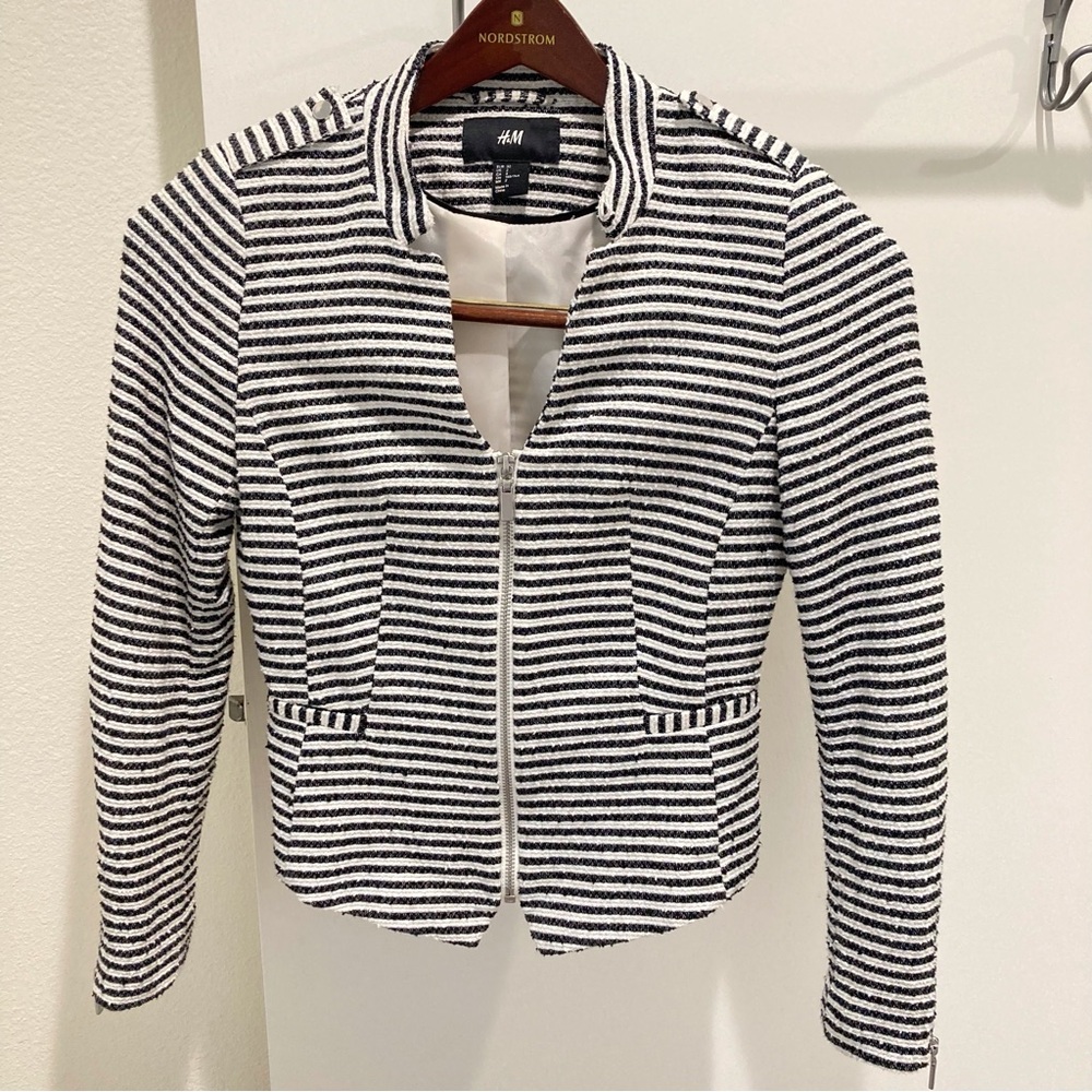 H&M jacket black and white gold metallic striped fitted zip-front blazer - Picture 2 of 16
